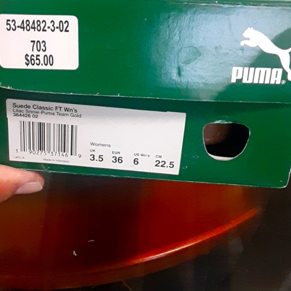 Puma sneakers size 6 women.pink As seen in photo